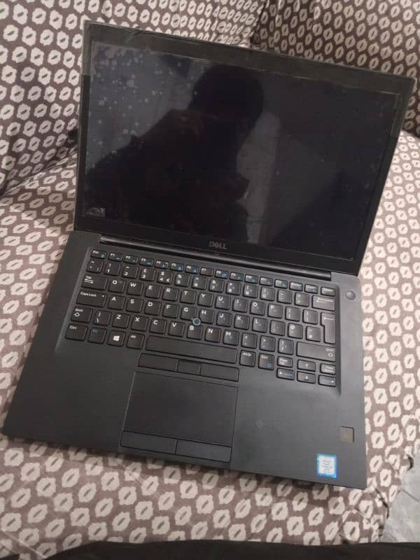 Dell Latitude 7490 1