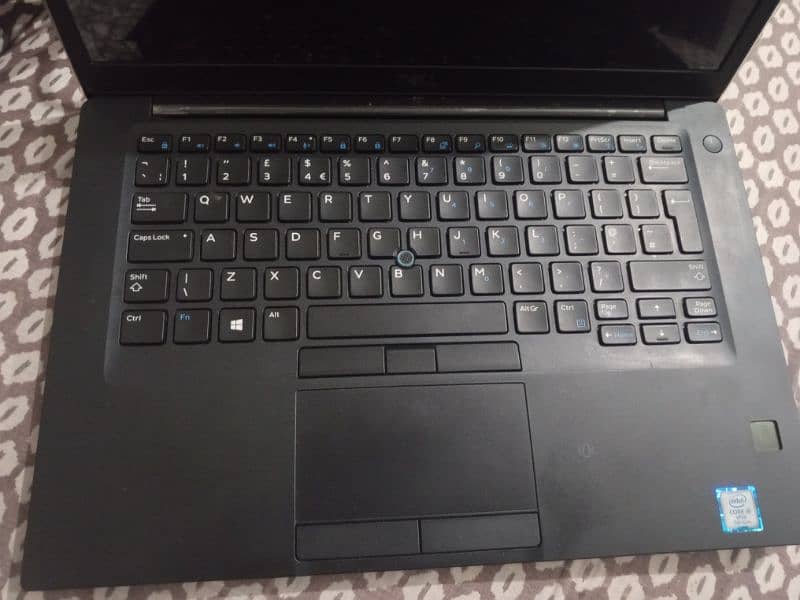 Dell Latitude 7490 3