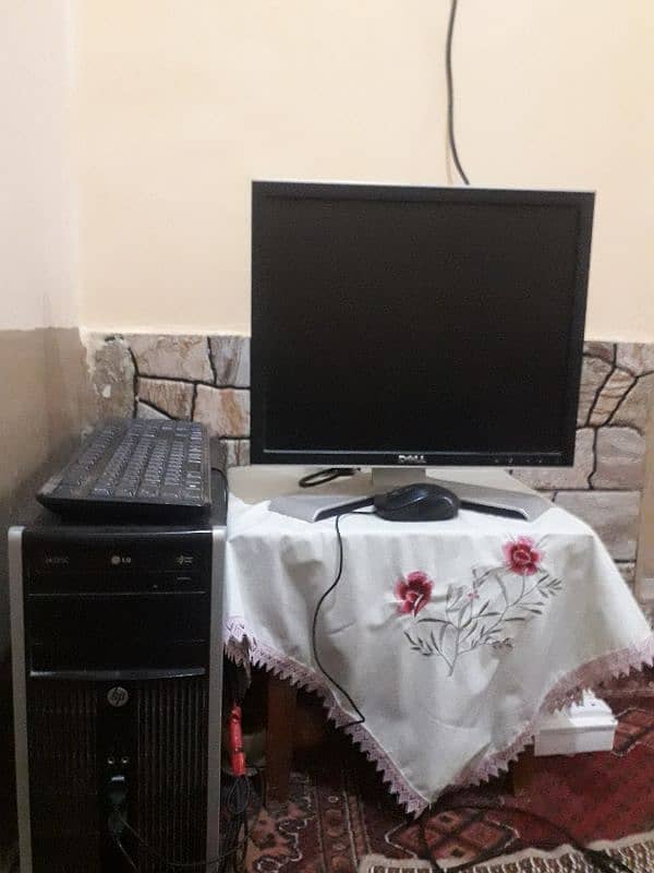 "Complete AMD A4 Setup: 4GB RAM, 500GB HDD, Monitor, Keyboard & Mouse 0