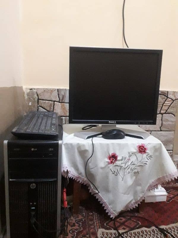 "Complete AMD A4 Setup: 4GB RAM, 500GB HDD, Monitor, Keyboard & Mouse 2