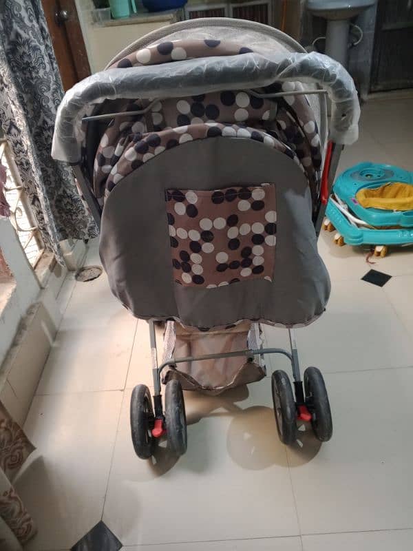 stroller for urgent sale 0