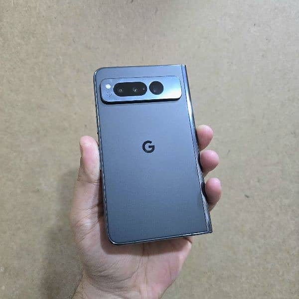 Google Pixel Fold 256gb Approved good condition 5