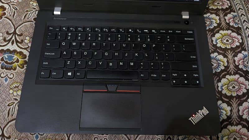 Lenovo Thinkpad i5 6th gen with 2gb Graphics Card and 16gb ram 7