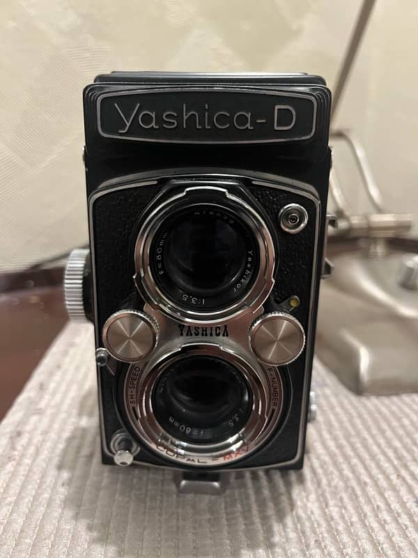 Yashica D Vintage camera 1