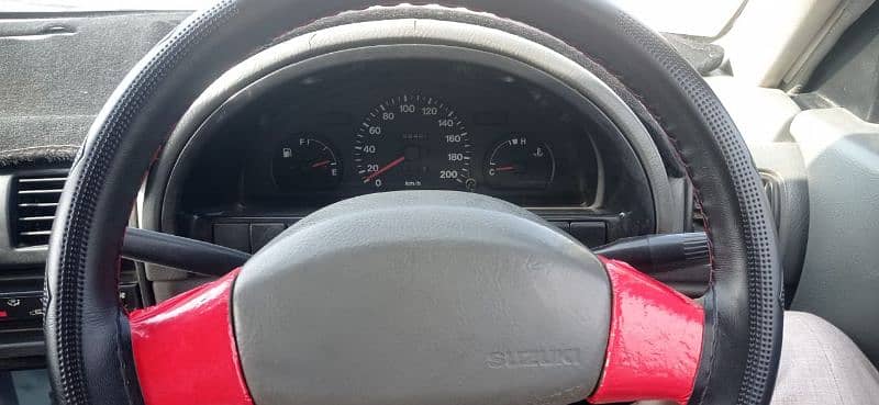 Suzuki Cultus 2001 13