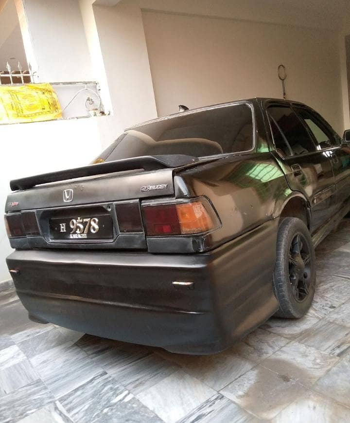 Honda Accord 1989 price is negotiable fully modified with sunroof 2