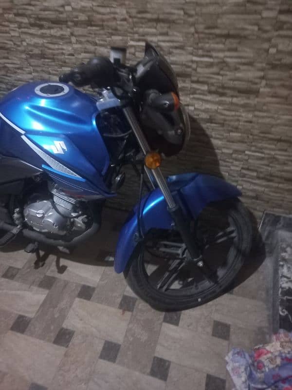 SUZUKI GSX 125 LIKE ZERO METER BIKE JUST 600KM USED 2