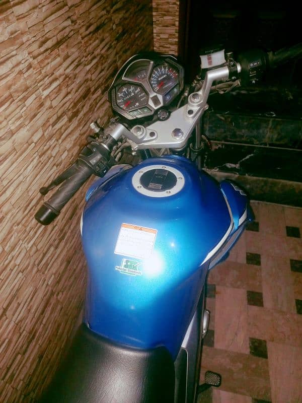 SUZUKI GSX 125 LIKE ZERO METER BIKE JUST 600KM USED 5