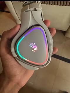 Bloody MR710 RGB Wireless/wired Gaming Headset. headphone