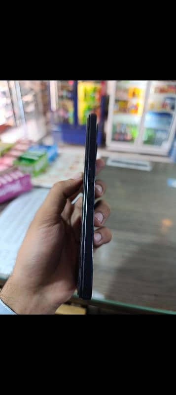 itel A70 pro 12/256 gb 2