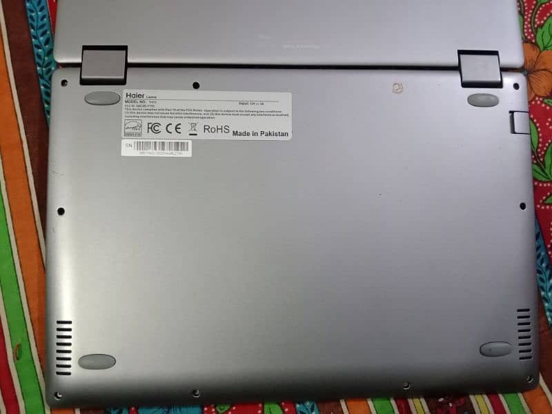 Haier Laptop Touch 4