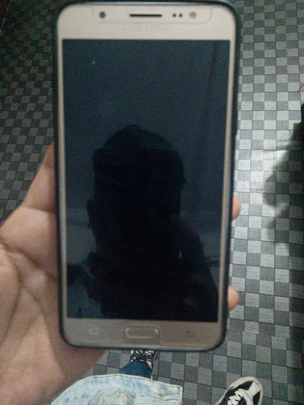 Samsung Galaxy j7 1