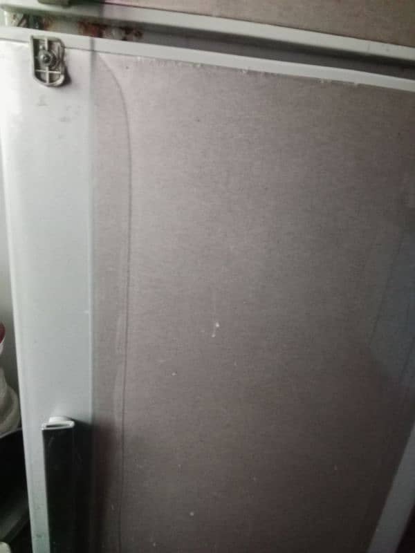 fridge  full size fully working in best condition 1