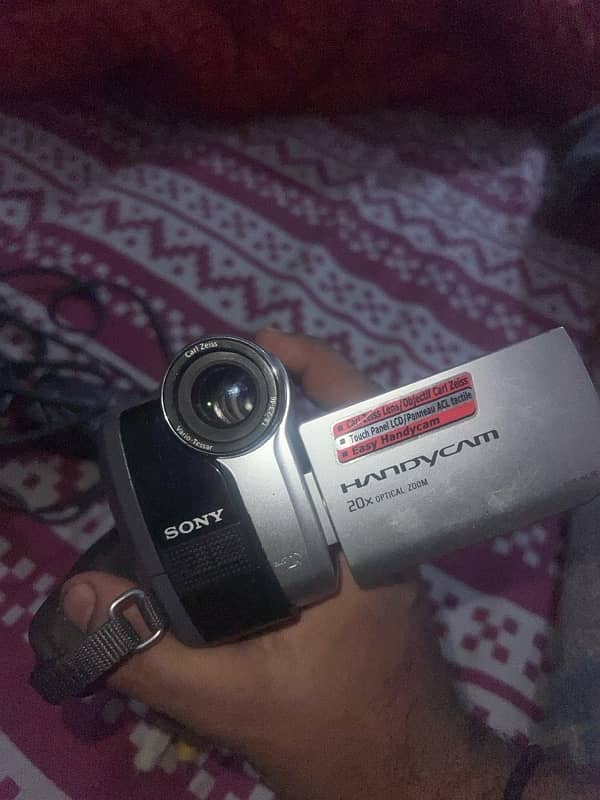 Sony Handycam DCR-HC26 2