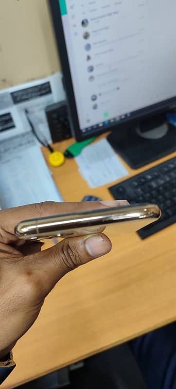 IPhone 11 Pro Max pta approved 4