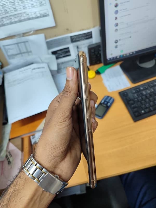 IPhone 11 Pro Max pta approved 5