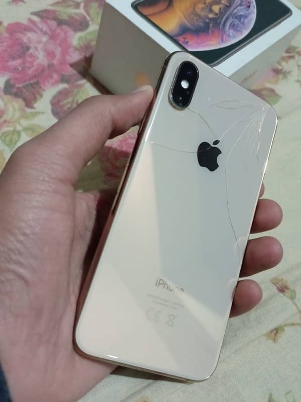 iPhone xs pta approved with box 2