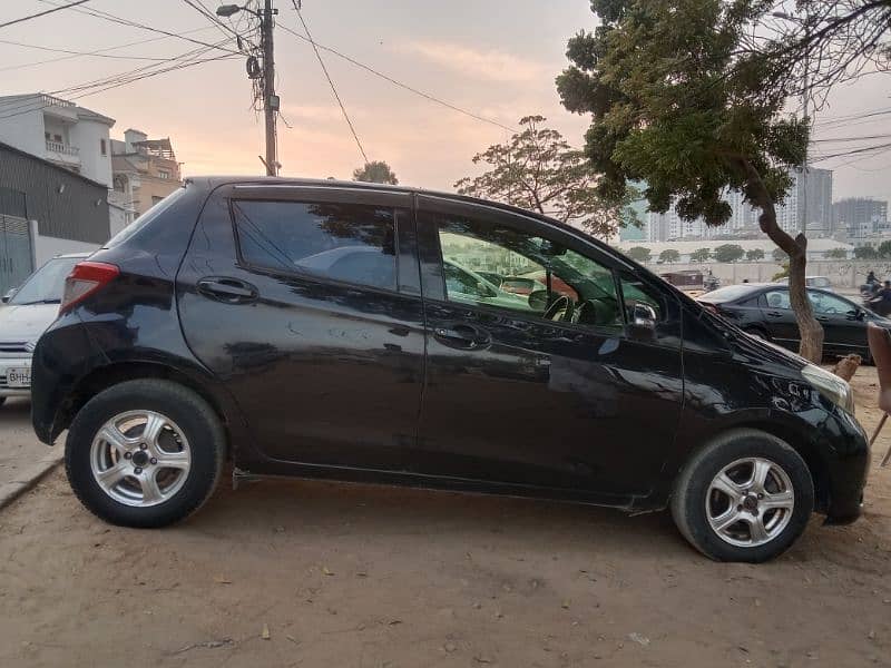 TOYOTA VITZ 2012 push start 4