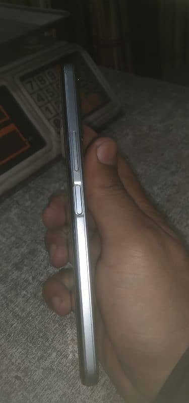 Vivo Y21 for sale 3