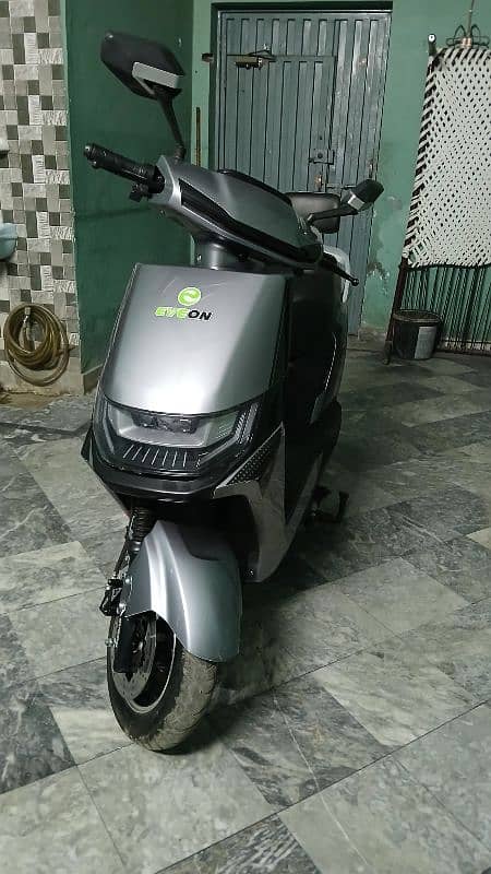 EVEON Electric Scooty 0