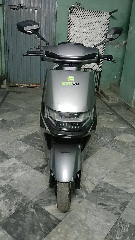 EVEON Electric Scooty 1