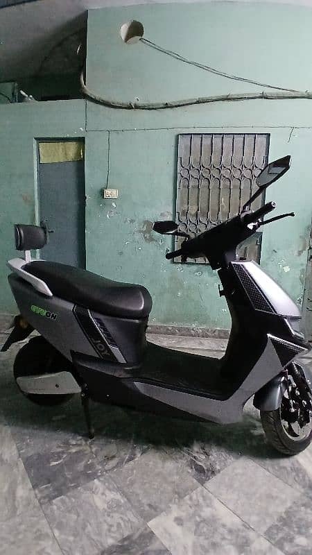 EVEON Electric Scooty 2