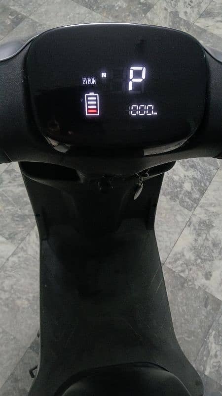 EVEON Electric Scooty 8