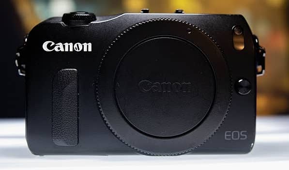 EOS M Canon Made in Japan come from France 5