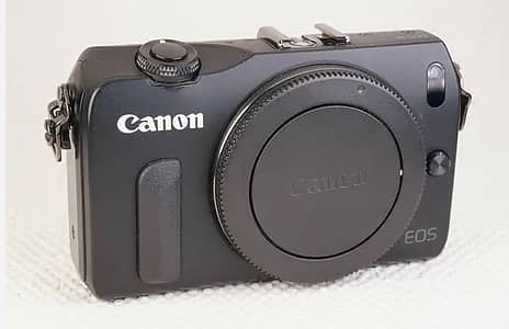 EOS M Canon Made in Japan come from France 8