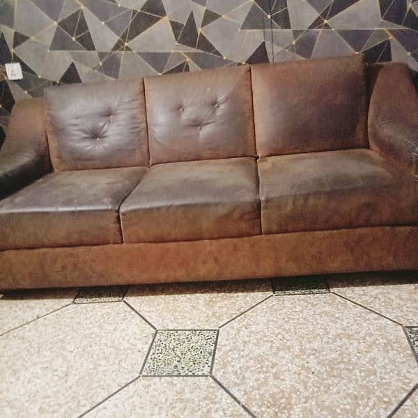 SOFAS SET FOR SALE 1