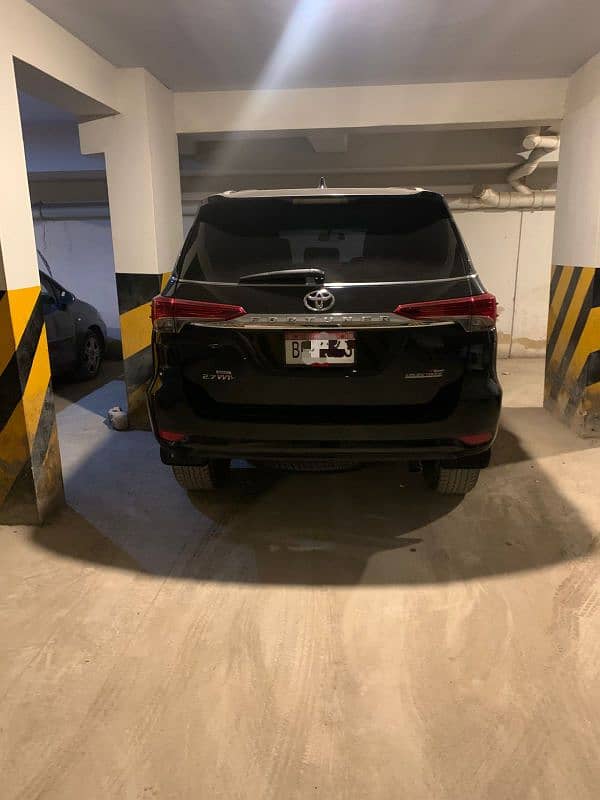 Toyota Fortuner V 2017 0