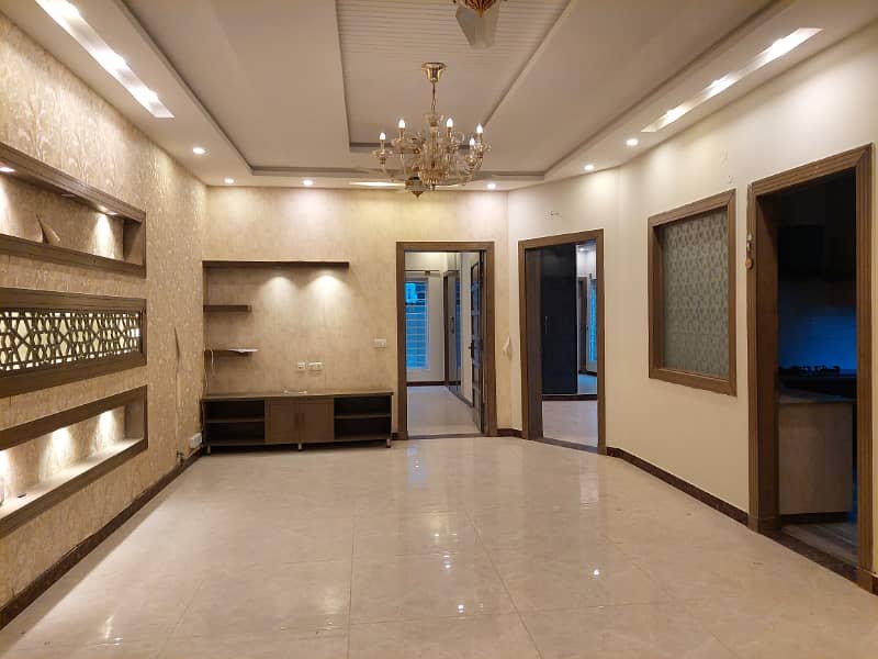 10 Marla New house for rent in bahria town 5