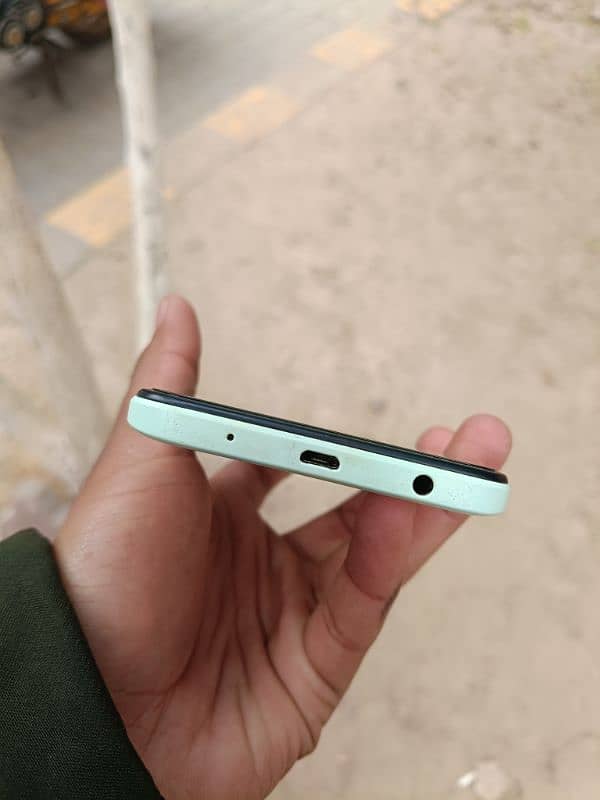 Redmi A2+ 3