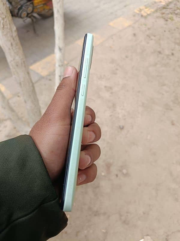 Redmi A2+ 4