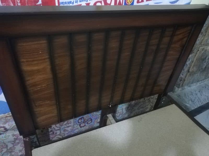 New large good quality single bed with mattress 0