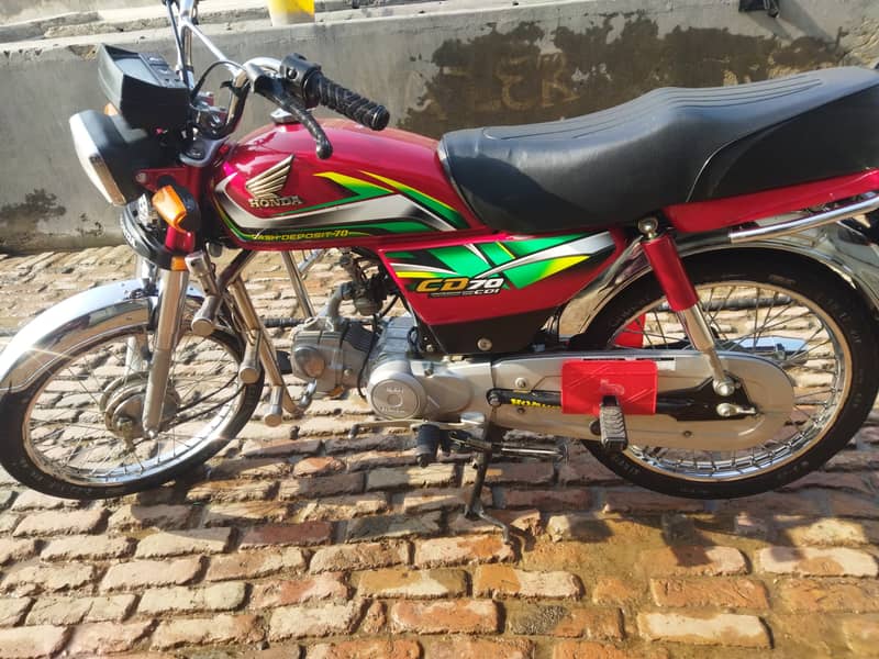 Honda CD 70 2022 3