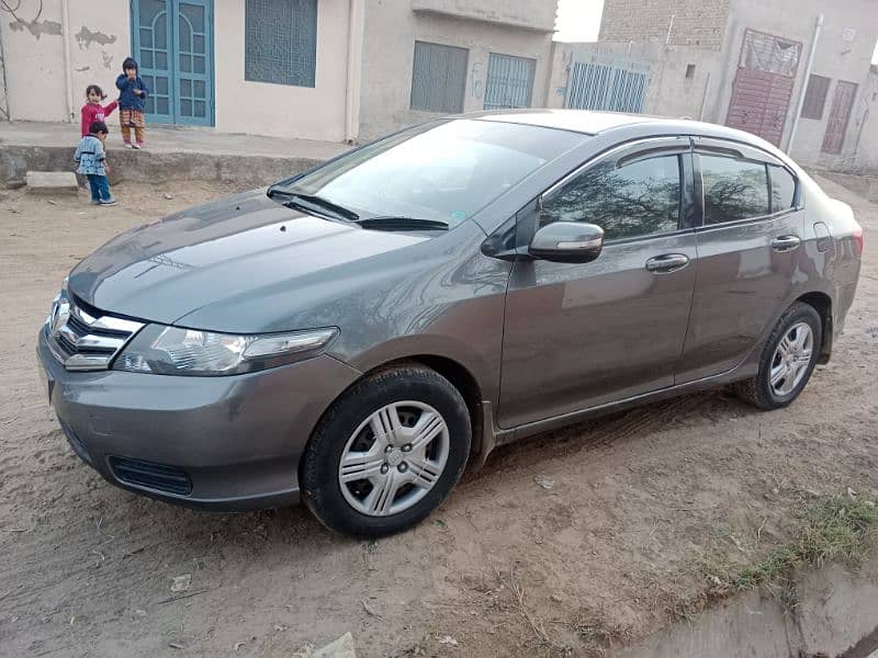 Honda City IVTEC 2016(Gun metelic colour) 6