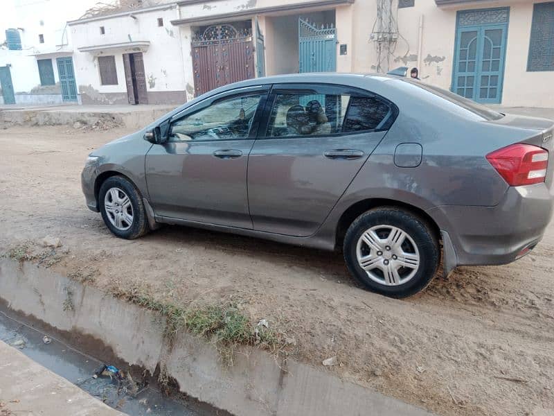 Honda City IVTEC 2016(Gun metelic colour) 9