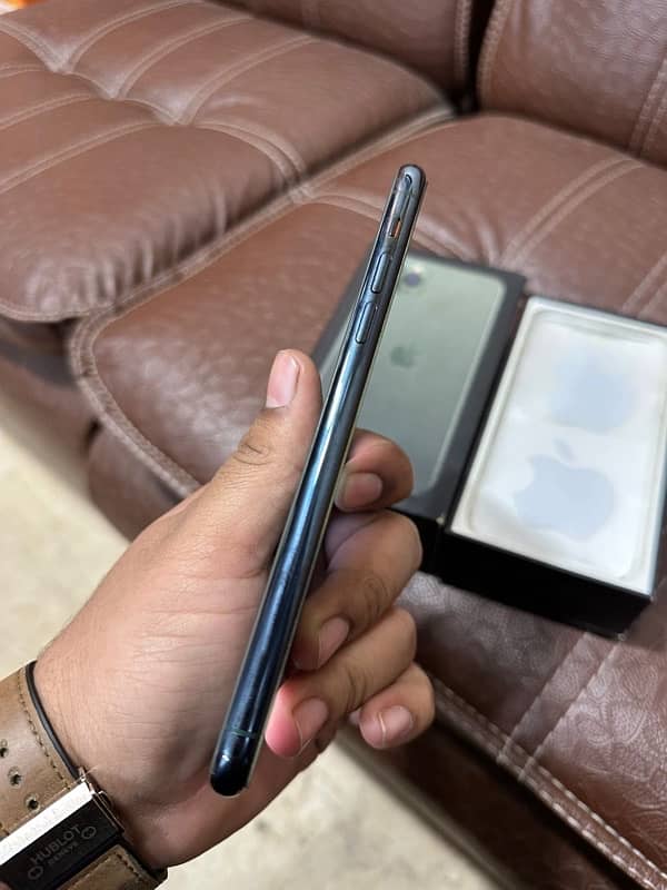 iPhone 11pro max pta 256gb 3