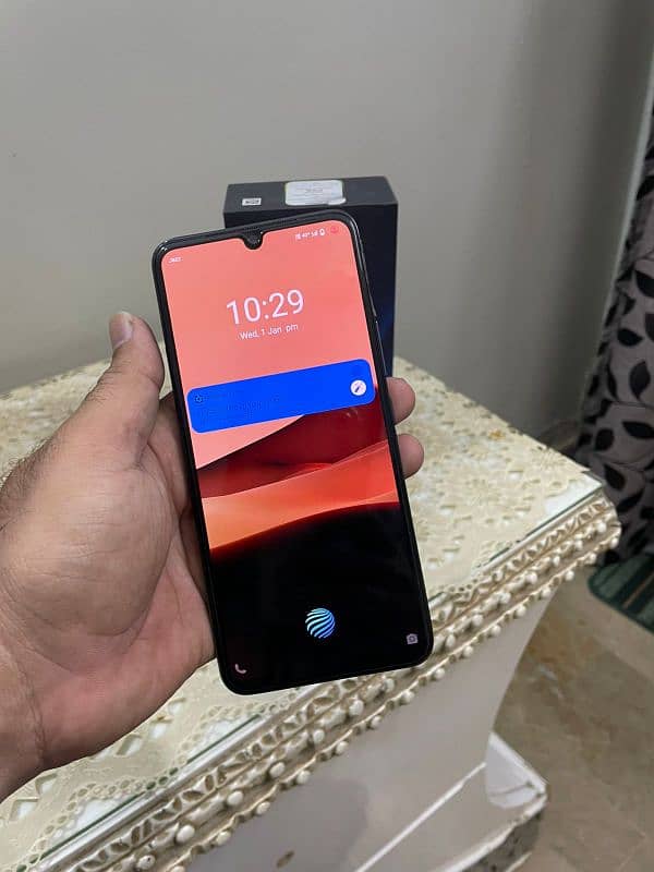 Vivo V21 1