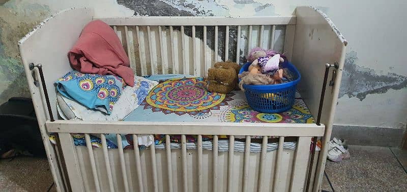 baby cot, bed 0