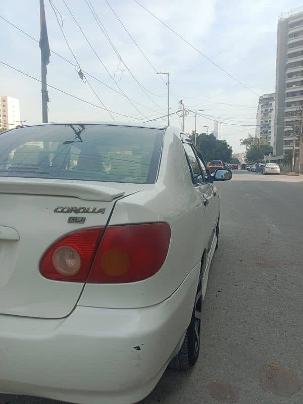 Toyota Corolla GLI 2004(03212728652) 3