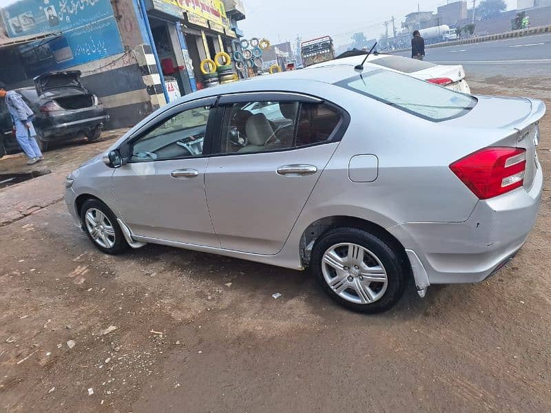 Honda City 2016 13