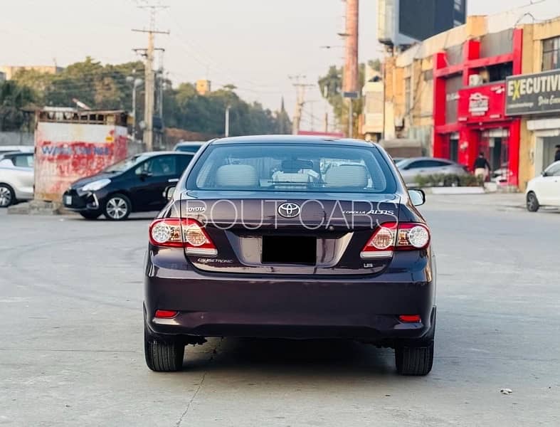 Toyota Corolla Altis 2013 7