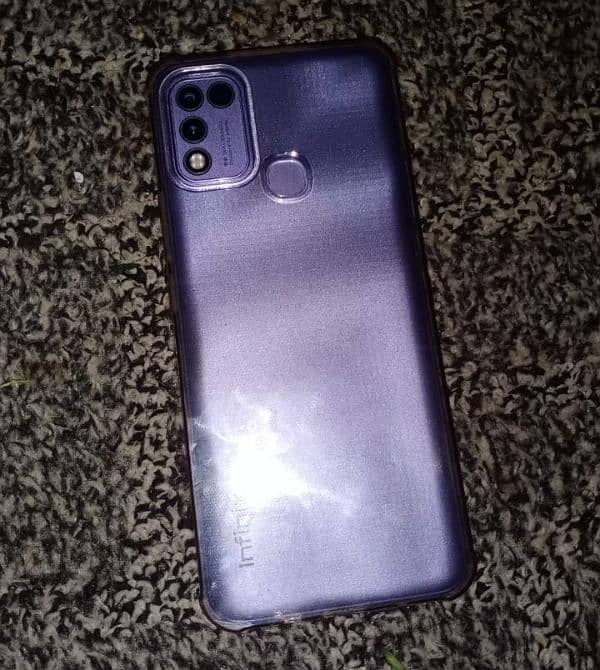 I'm selling Infinix hot 11 play 1