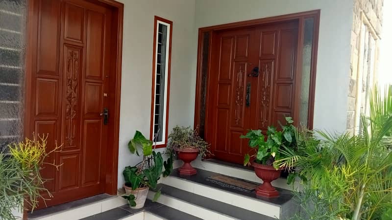 500 YARD BUNGALOW FOR SALE 0