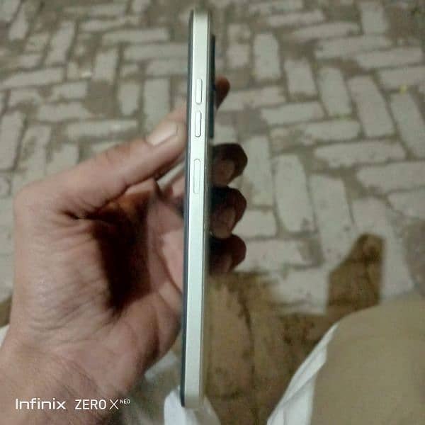 Tecno spark go 2024 8