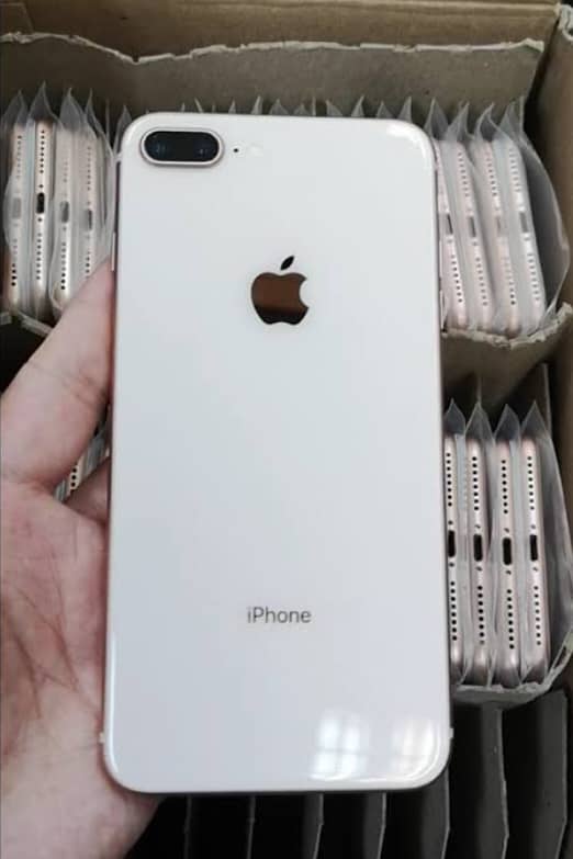 Apple iPhone 7 Plus 0