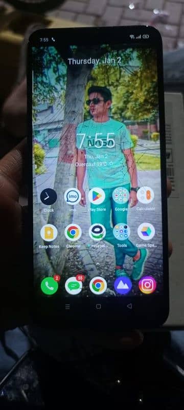 Realme 5i 4/64 touch crack ha lekin working mai condition apky samne h 0