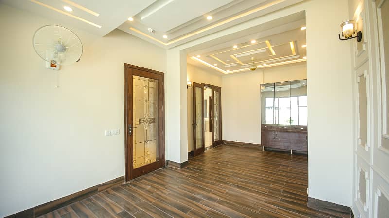 Cantt Properties offer 10 marla beautiful house availabel for rent in DHA phase 2 6